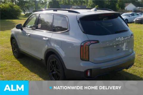 More photos of 2023 Kia Telluride SX at ALM Hyundai Lumberton, NC