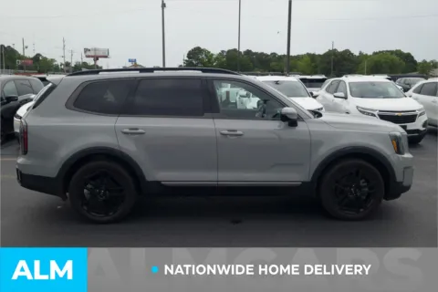 More photos of 2023 Kia Telluride SX at ALM Hyundai Lumberton, NC