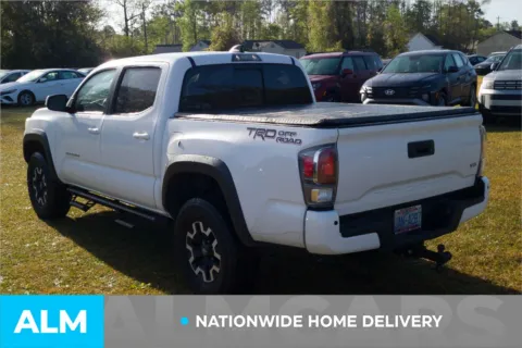 More photos of 2022 Toyota Tacoma SR5 at ALM Hyundai Lumberton, NC