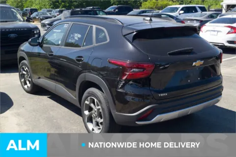 More photos of 2025 Chevrolet Trax LT at ALM Hyundai Lumberton, NC