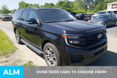 Another view of 2025 Ford Expedition Max Active for sale in Lumberton, NC at ALM Hyundai Lumberton