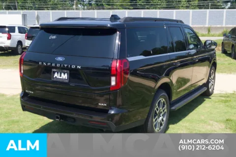 More photos of 2025 Ford Expedition Max Active at ALM Hyundai Lumberton, NC