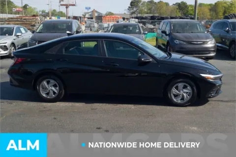 More photos of 2025 Hyundai Elantra SE at ALM Hyundai Lumberton, NC