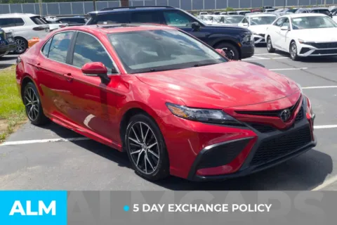 More photos of 2023 Toyota Camry SE at ALM Hyundai Lumberton, NC