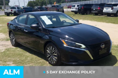 More photos of 2025 Nissan Altima 2.5 SV at ALM Hyundai Lumberton, NC