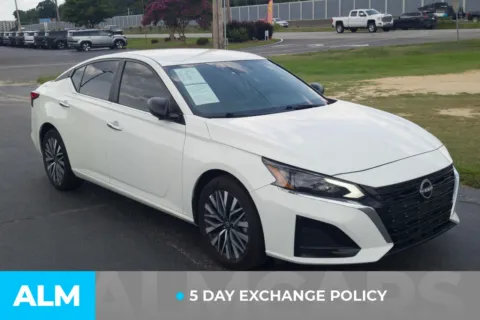 More photos of 2025 Nissan Altima 2.5 SV at ALM Hyundai Lumberton, NC