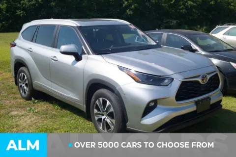 Another view of 2023 Toyota Highlander XLE for sale in Lumberton, NC at ALM Hyundai Lumberton