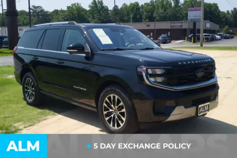 More photos of 2025 Ford Expedition Platinum at ALM Hyundai Lumberton, NC