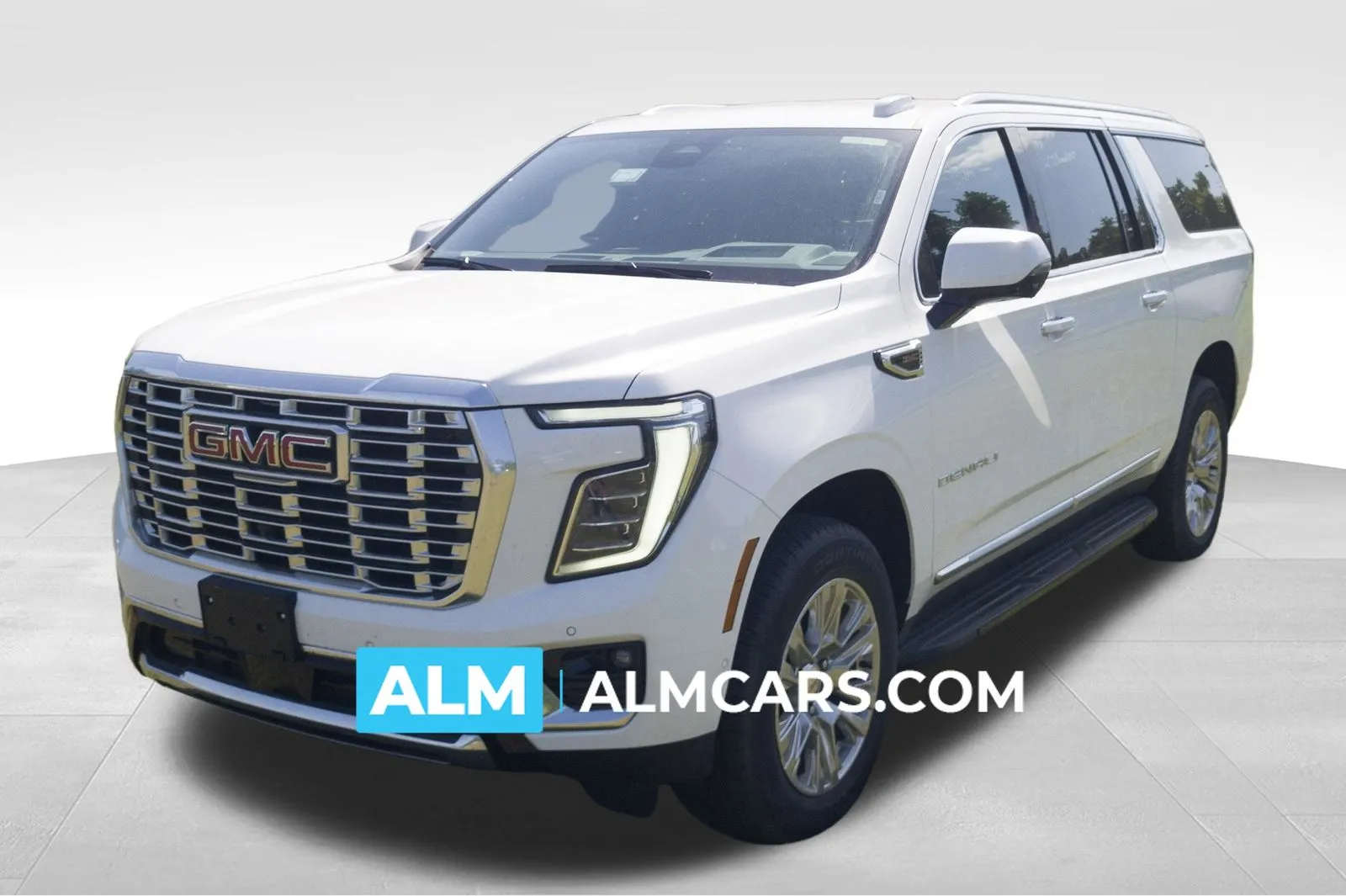 2025 GMC Yukon Denali AWD's photo