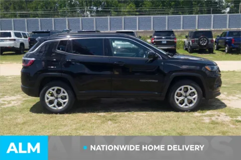 More photos of 2025 Jeep Compass Latitude at ALM Hyundai Lumberton, NC