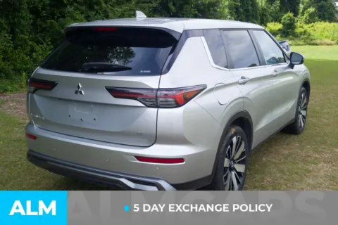 More photos of 2025 Mitsubishi Outlander SE at ALM Hyundai Lumberton, NC