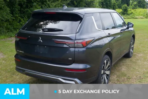 More photos of 2025 Mitsubishi Outlander SE at ALM Hyundai Lumberton, NC