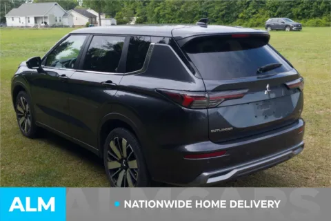 More photos of 2025 Mitsubishi Outlander SE at ALM Hyundai Lumberton, NC