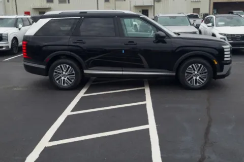 More photos of 2026 Hyundai Palisade Hybrid Blue SEL Premium at ALM Hyundai Lumberton, NC