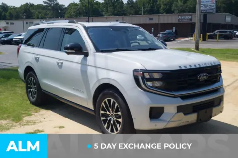 More photos of 2025 Ford Expedition Platinum at ALM Hyundai Lumberton, NC