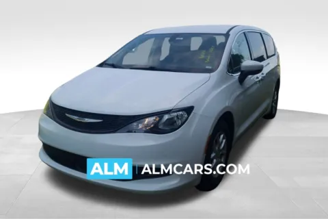 White 2022 Chrysler Voyager LX for sale in Lumberton, NC