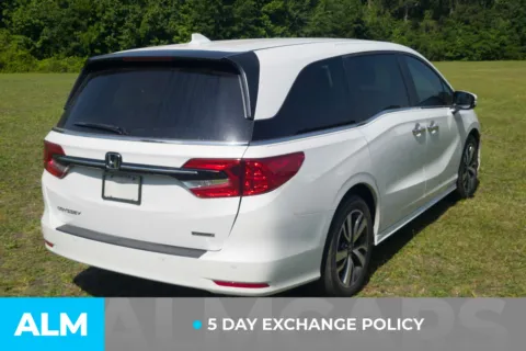 More photos of 2024 Honda Odyssey Touring at ALM Hyundai Lumberton, NC