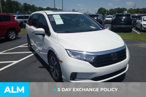 More photos of 2024 Honda Odyssey Touring at ALM Hyundai Lumberton, NC