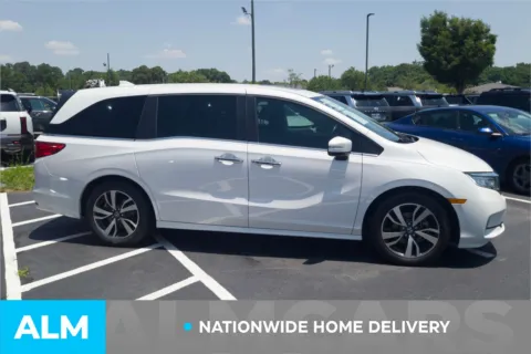 More photos of 2024 Honda Odyssey Touring at ALM Hyundai Lumberton, NC