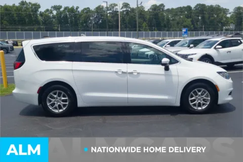 More photos of 2023 Chrysler Voyager LX at ALM Hyundai Lumberton, NC