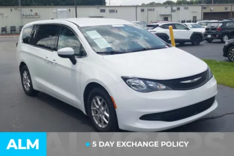More photos of 2023 Chrysler Voyager LX at ALM Hyundai Lumberton, NC