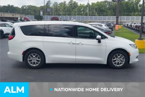 More photos of 2023 Chrysler Voyager LX at ALM Hyundai Lumberton, NC