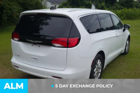 More photos of 2023 Chrysler Voyager LX at ALM Hyundai Lumberton, NC
