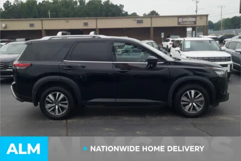 More photos of 2025 Nissan Pathfinder SL at ALM Hyundai Lumberton, NC