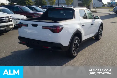 More photos of 2026 Hyundai Santa Cruz SEL at ALM Hyundai Lumberton, NC