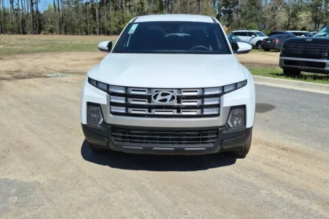 Another view of 2026 Hyundai Santa Cruz SE for sale in Lumberton, NC at ALM Hyundai Lumberton