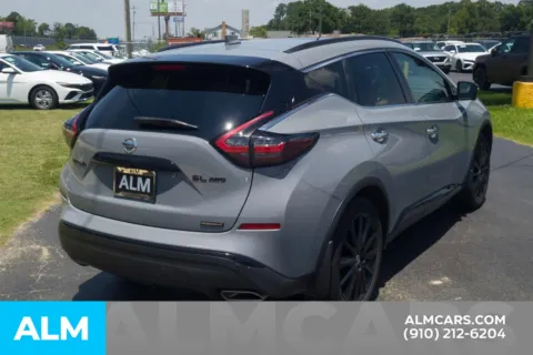 More photos of 2022 Nissan Murano SL at ALM Hyundai Lumberton, NC