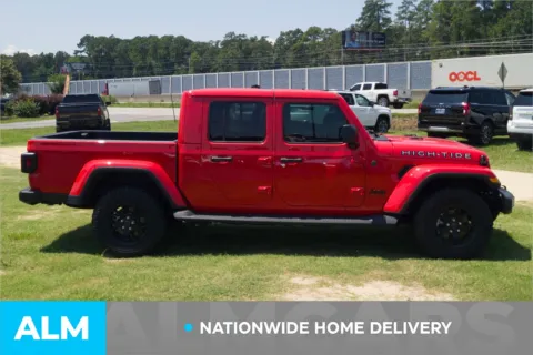 More photos of 2025 Jeep Gladiator High Tide at ALM Hyundai Lumberton, NC