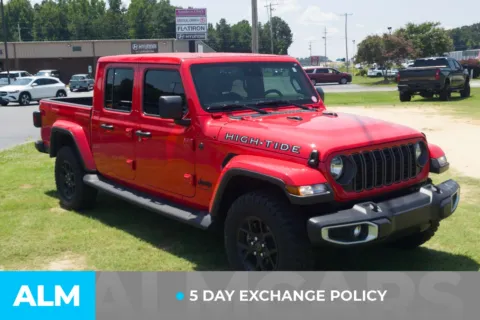 Another view of 2025 Jeep Gladiator High Tide for sale in Lumberton, NC at ALM Hyundai Lumberton