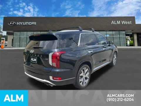 More photos of 2021 Hyundai Palisade Limited at ALM Hyundai Lumberton, NC