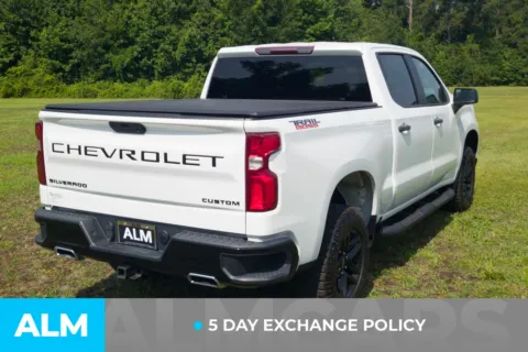 More photos of 2021 Chevrolet Silverado 1500 Custom Trail Boss at ALM Hyundai Lumberton, NC