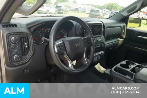 More photos of 2021 Chevrolet Silverado 1500 Custom Trail Boss at ALM Hyundai Lumberton, NC