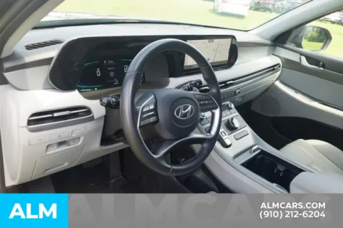 More photos of 2024 Hyundai Palisade SEL at ALM Hyundai Lumberton, NC