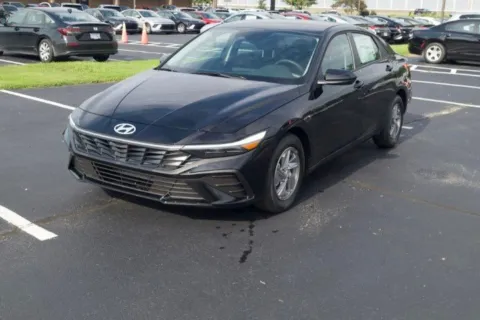 Another view of 2026 Hyundai Elantra SE for sale in Lumberton, NC at ALM Hyundai Lumberton