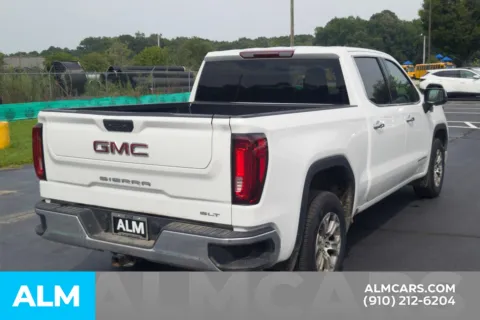 More photos of 2025 GMC Sierra 1500 SLT at ALM Hyundai Lumberton, NC