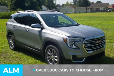 Photos of 2024 GMC Terrain SLT for sale in Lumberton, NC at ALM Hyundai Lumberton