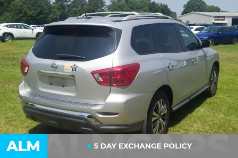More photos of 2017 Nissan Pathfinder S at ALM Hyundai Lumberton, NC