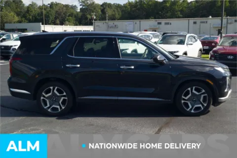 More photos of 2024 Hyundai Palisade Limited at ALM Hyundai Lumberton, NC