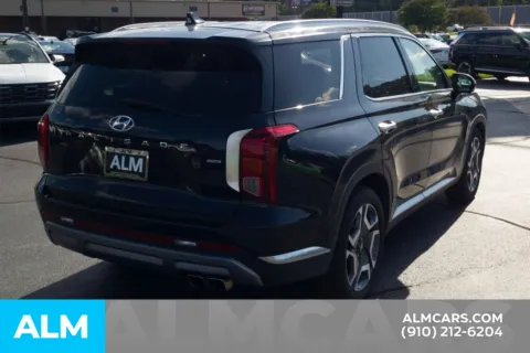 More photos of 2024 Hyundai Palisade Limited at ALM Hyundai Lumberton, NC