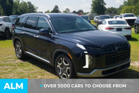 Photos of 2024 Hyundai Palisade Limited for sale in Lumberton, NC at ALM Hyundai Lumberton