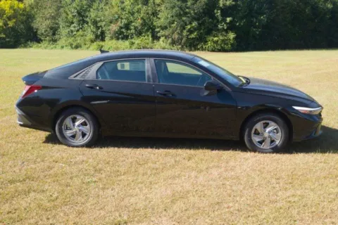 More photos of 2026 Hyundai Elantra SE at ALM Hyundai Lumberton, NC