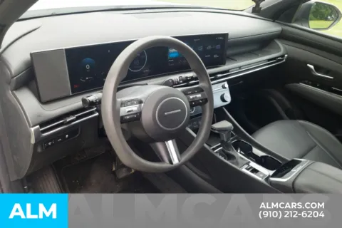 More photos of 2025 Hyundai Santa Cruz SEL at ALM Hyundai Lumberton, NC
