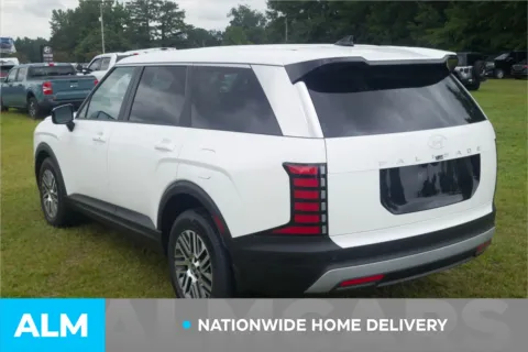 More photos of 2026 Hyundai Palisade SE at ALM Hyundai Lumberton, NC