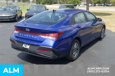More photos of 2024 Hyundai Elantra SEL at ALM Hyundai Lumberton, NC