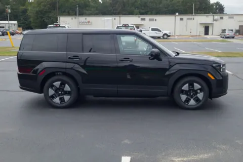 More photos of 2026 Hyundai Santa Fe Hybrid SE at ALM Hyundai Lumberton, NC