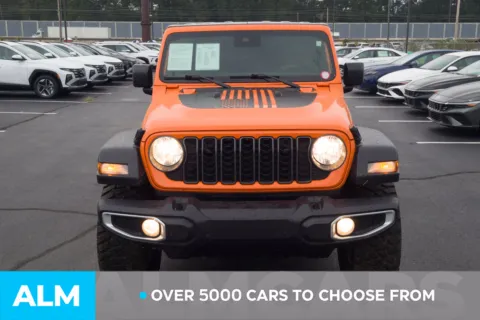 Photos of 2025 Jeep Gladiator Sport S for sale in Lumberton, NC at ALM Hyundai Lumberton